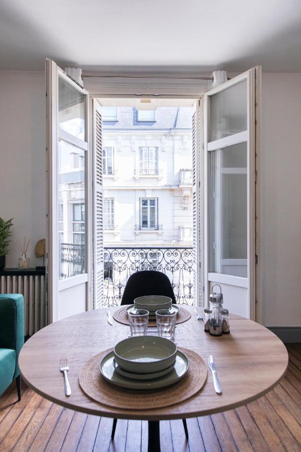 Appartement Avec Balcon A 250 M De La Gare, Hyper Centre Тур Екстер'єр фото