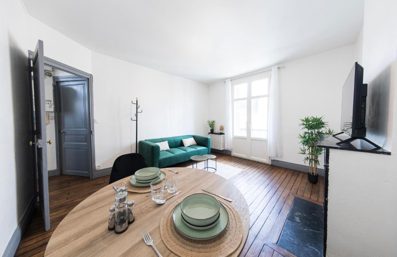 Appartement Avec Balcon A 250 M De La Gare, Hyper Centre Тур Екстер'єр фото